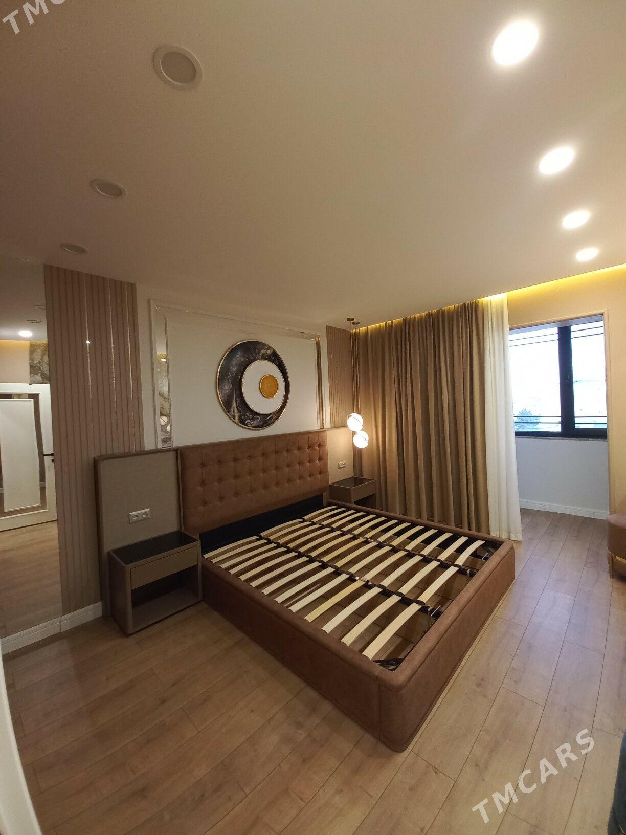 Гаудан В 2 ком 4 этаж люкс - Гаудан "В" - img 1