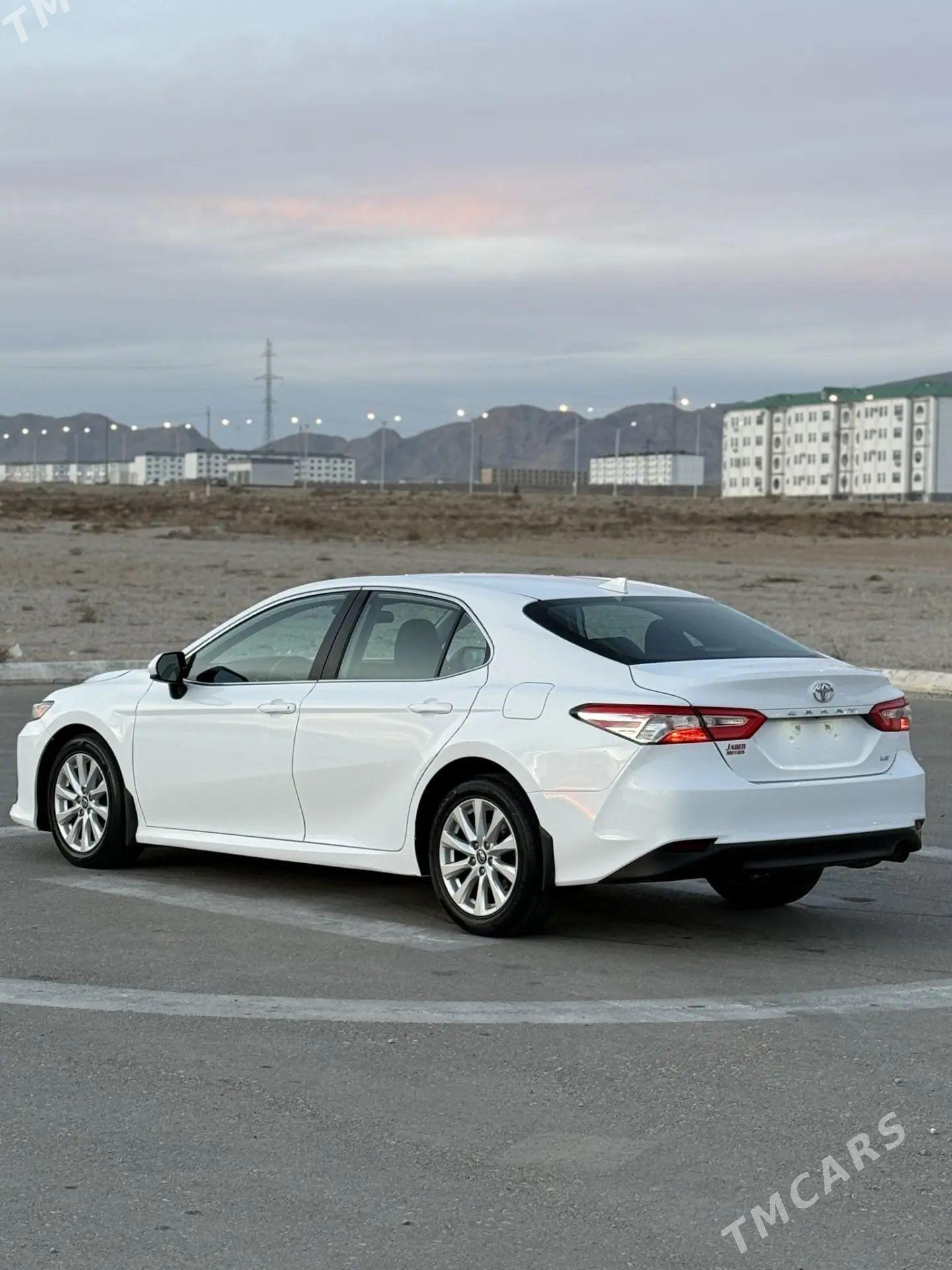 Toyota Camry 2020 - 325 000 TMT - Balkanabat - img 1