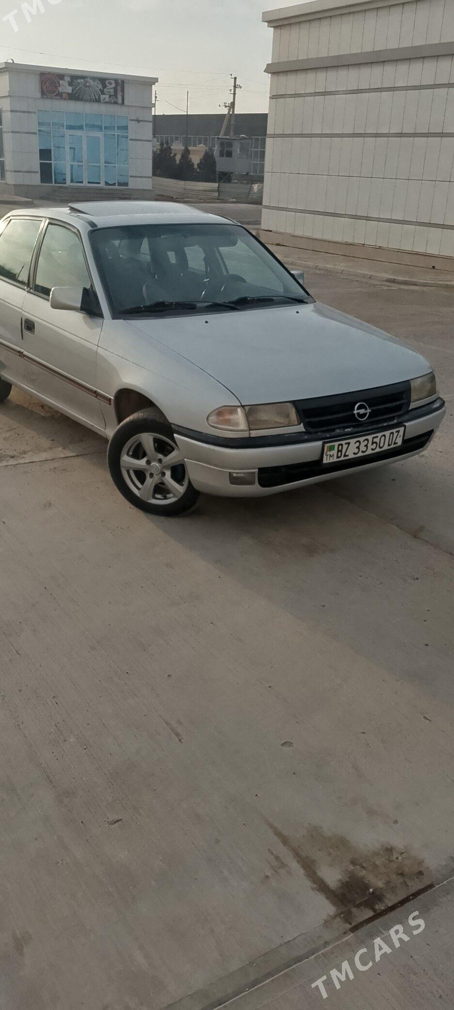 Opel Astra 1993 - 50 000 TMT - Дашогуз - img 1
