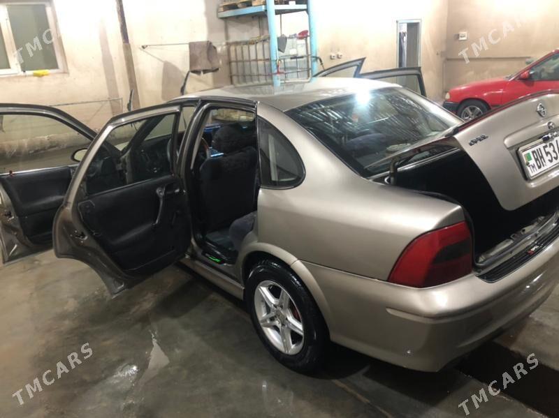 Opel Vectra 1996 - 75 000 TMT - Шабатский этрап - img 1