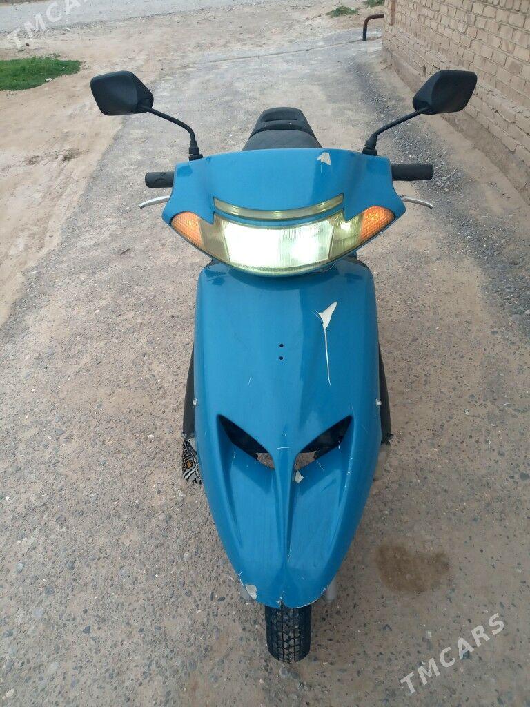 Suzuki APV 2010 - 6 000 TMT - Мары - img 1