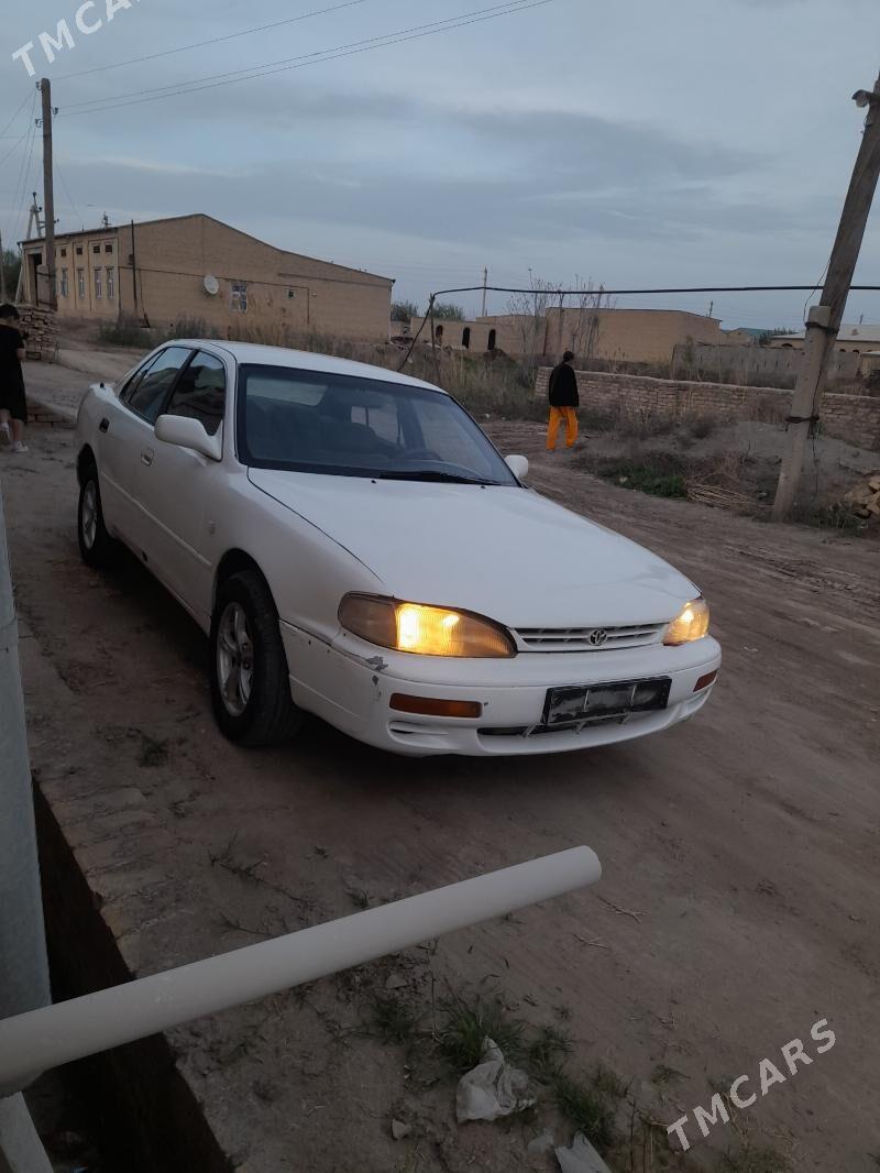 Toyota Camry 1995 - 61 000 TMT - Halaç - img 1