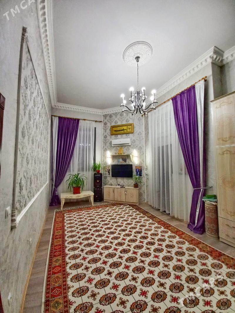 EYESINDEN GURBANSOLTAN/GOGOL - Ашхабад - img 1