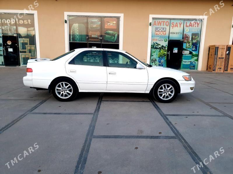 Toyota Camry 1998 - 128 000 TMT - Baýramaly - img 1