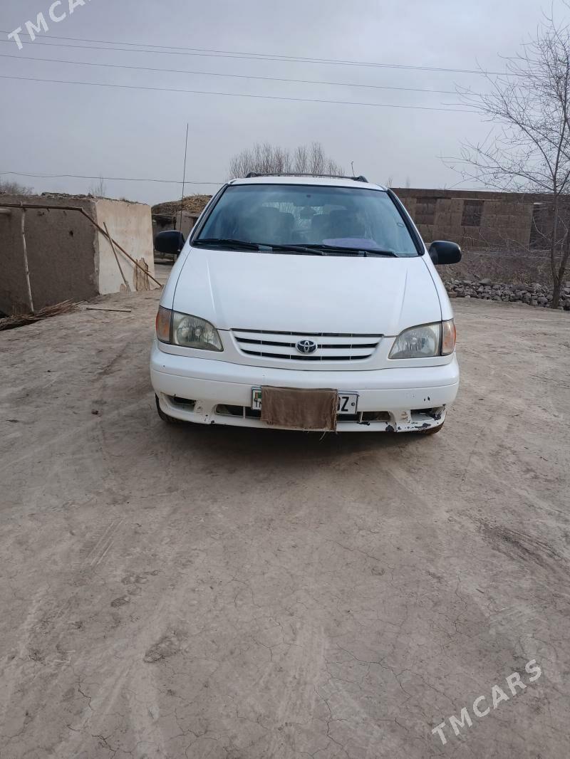 Toyota Sienna 2001 - 173 000 TMT - Гурбансолтан Едже - img 1