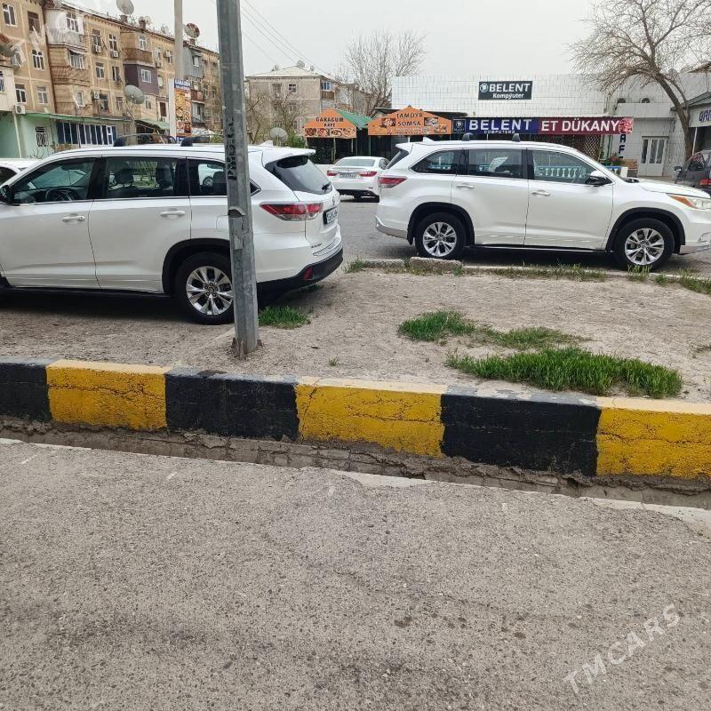 Toyota Highlander 2016 - 500 000 TMT - Mary - img 1