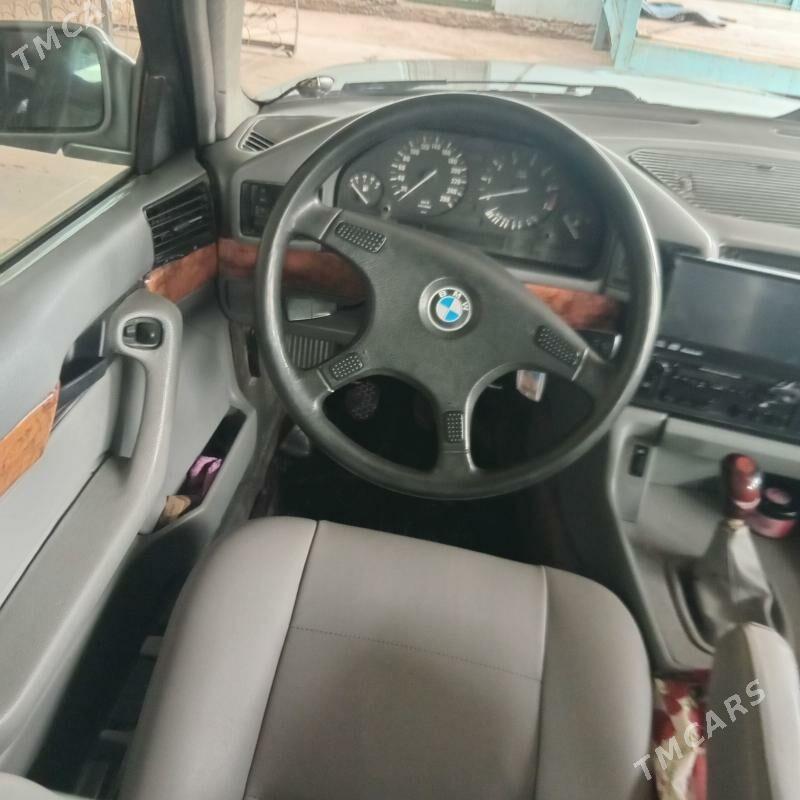 BMW 525 1991 - 80 000 TMT - Мургап - img 1