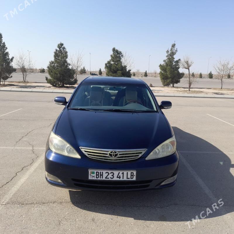 Toyota Camry 2002 - 185 000 TMT - Саят - img 1