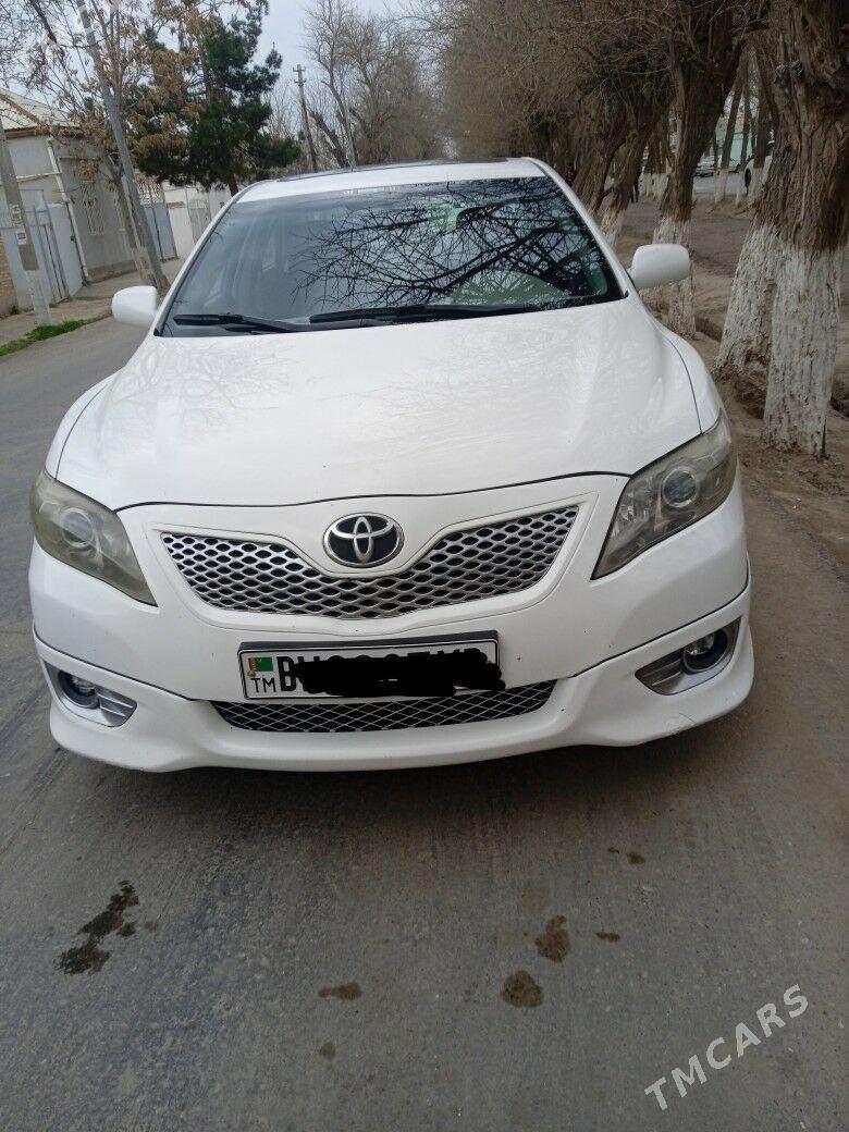 Toyota Camry 2011 - 250 000 TMT - Ýolöten - img 1