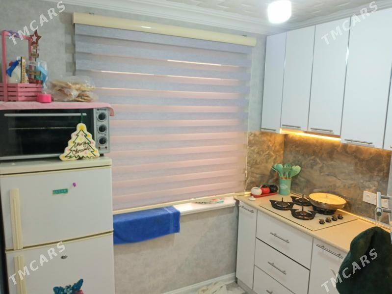 Центральный мкр. 3-х комнатная - Туркменабат - img 1