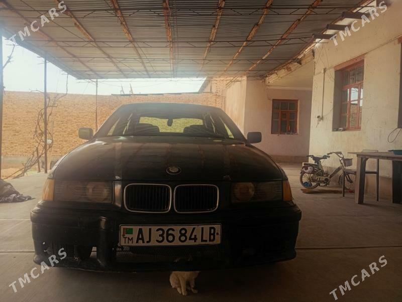 BMW 320 1993 - 45 000 TMT - Farap - img 1
