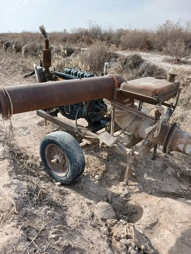 MTZ T-28 1990 - 20 000 TMT - етр. Туркменбаши - img 1