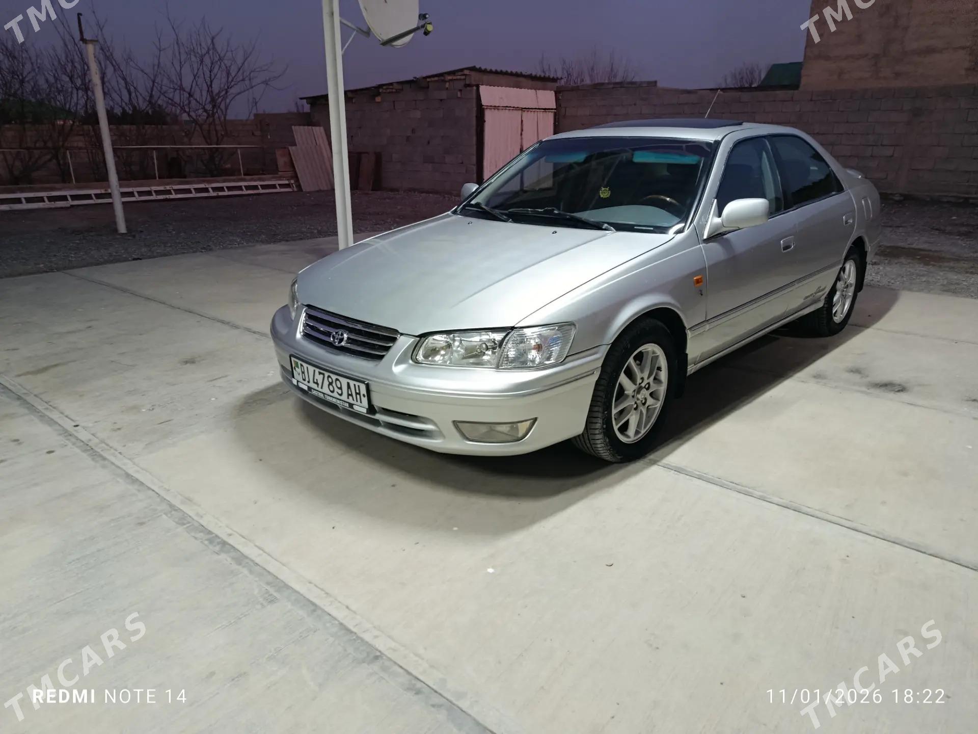 Toyota Camry 2000 - 150 000 TMT - Кака - img 1