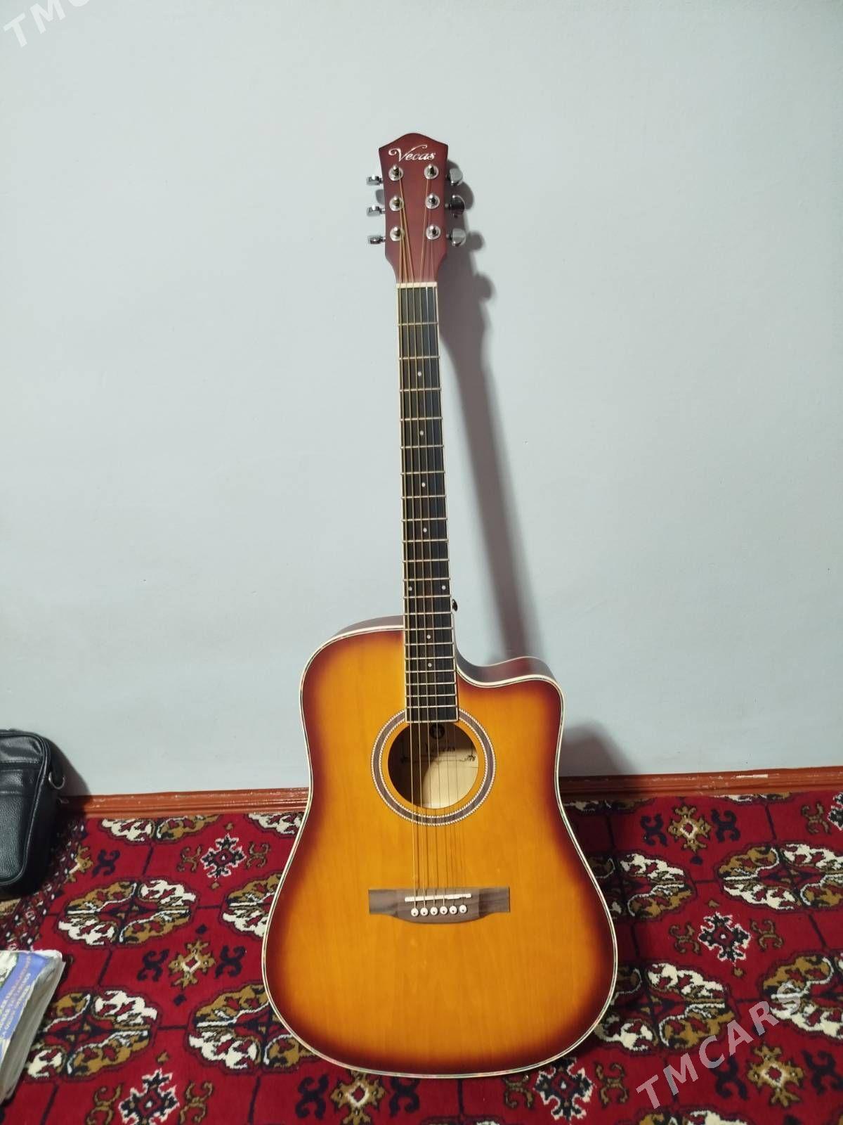 VECAS ELEKTRO GITARA - Туркменабат - img 1
