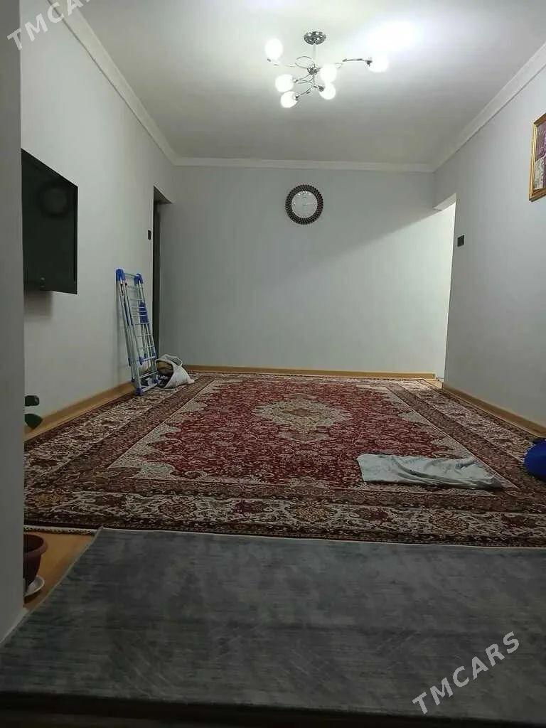 11 Мик 3 ком 3 этаж - 11 мкр - img 1