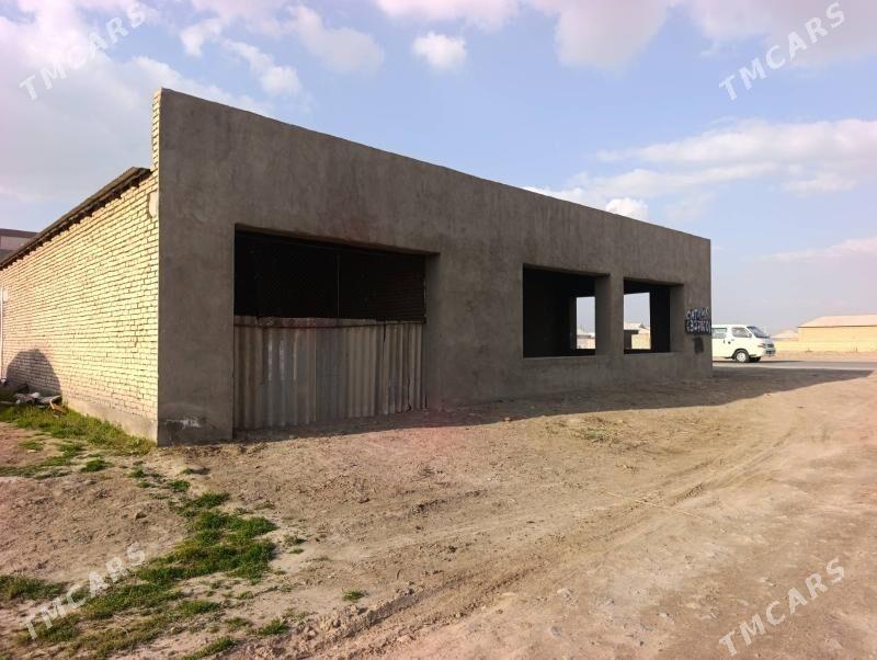 Satlyk Magazin ayag ujynda - Mary - img 1