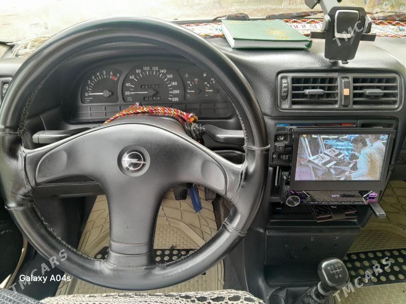 Opel Vectra 1993 - 53 000 TMT - Мары - img 1