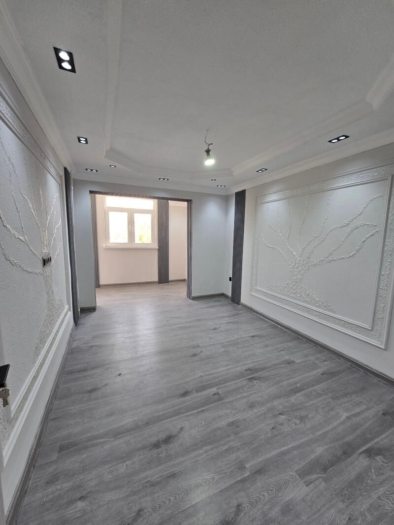 EVRO 11 MKR 2KOM 2ET REMONTLY - 11 мкр - img 1