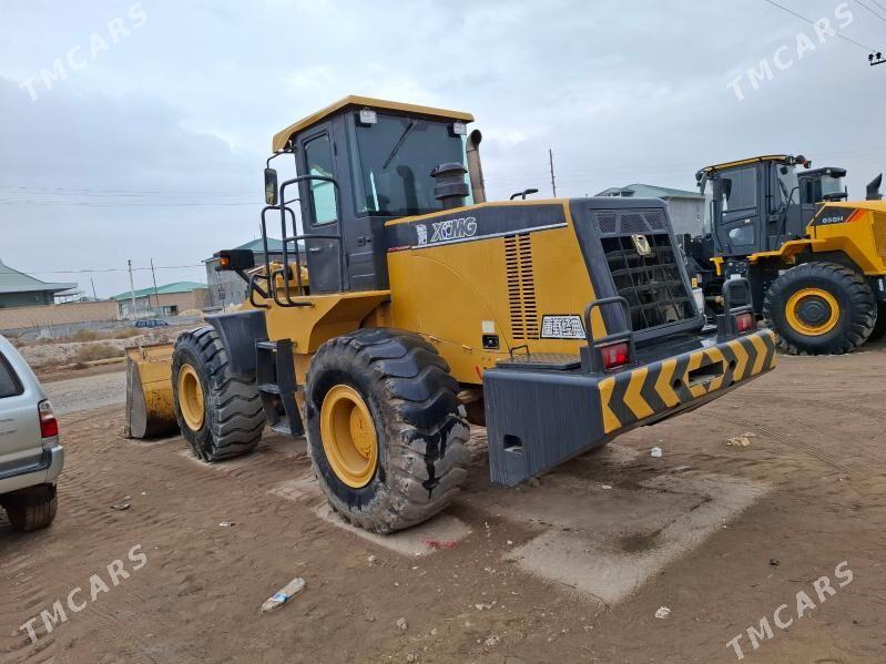 XCMG ZL50 2013 - 560 000 TMT - Чарджоу - img 1