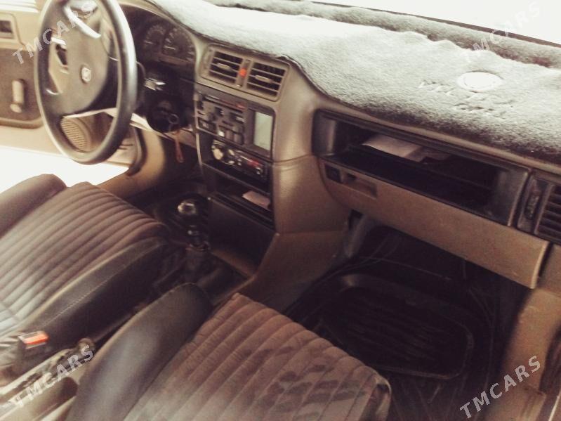 Opel Vectra 1990 - 28 000 TMT - Dänew - img 1