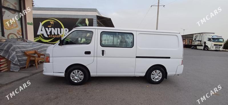 Nissan Urvan 2010 - 179 000 TMT - Мары - img 1