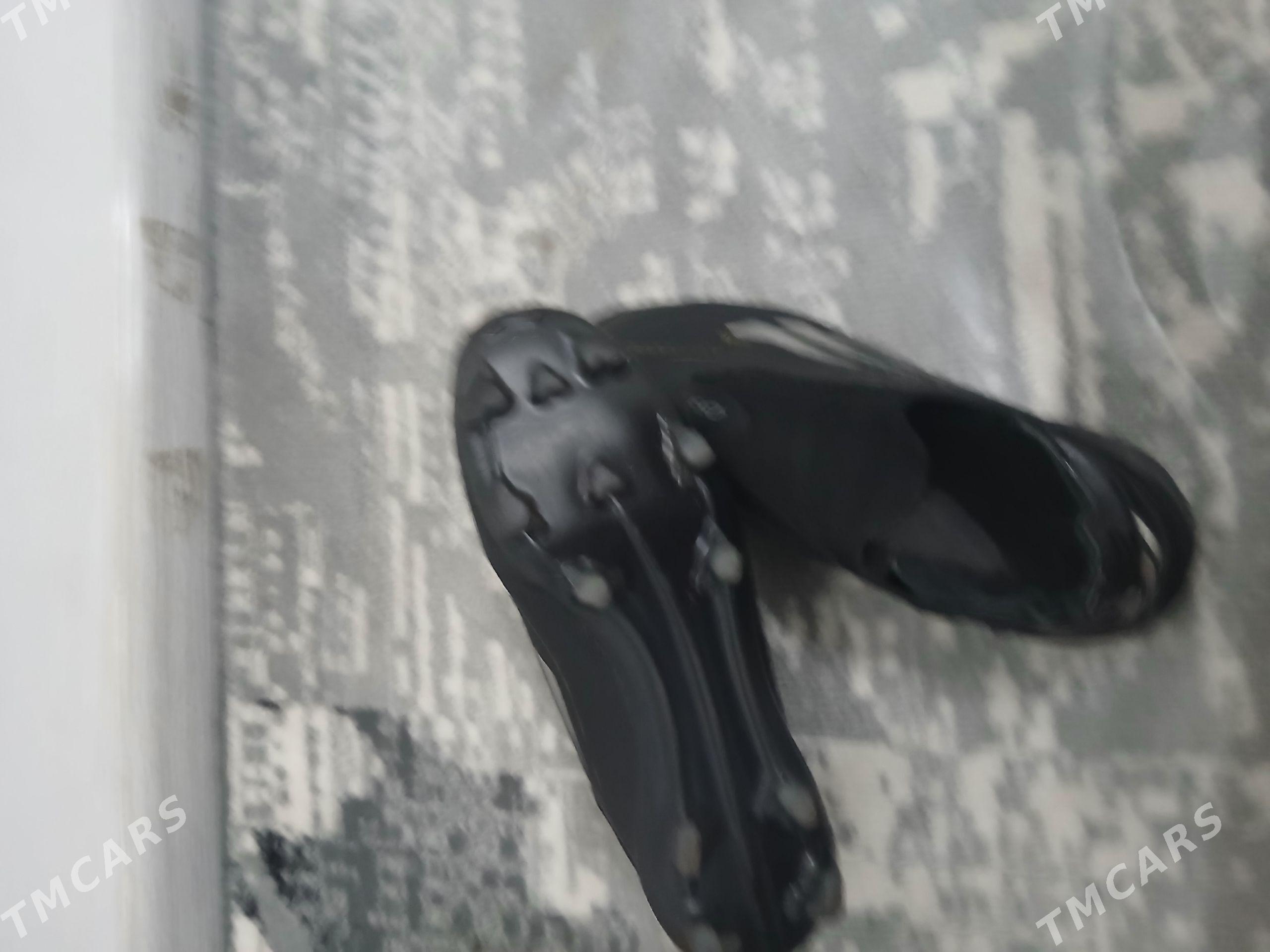 Butsy F50 - Бузмеин - img 1