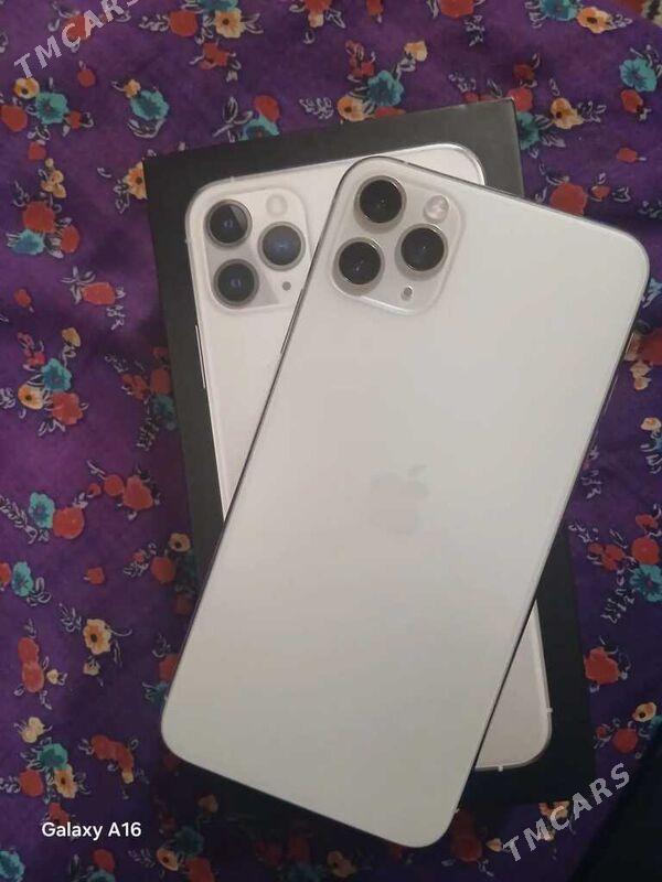 iPhone 11 Pro Max - Hitrowka - img 1