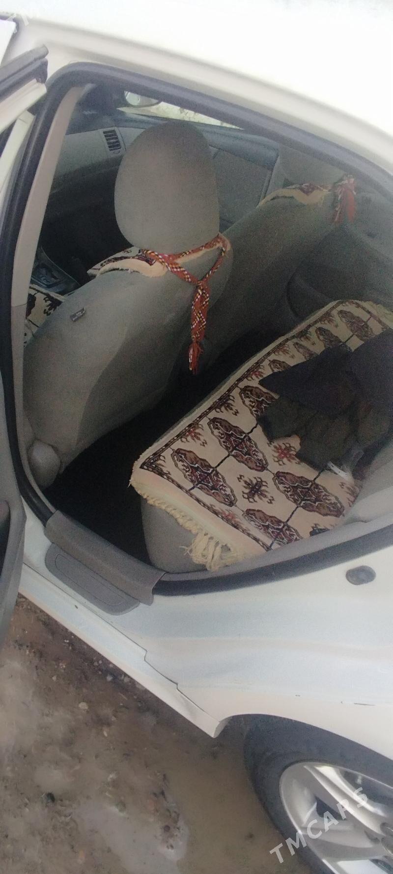 Toyota Corolla 2013 - 148 000 TMT - Ак-Бугдайский этрап - img 1