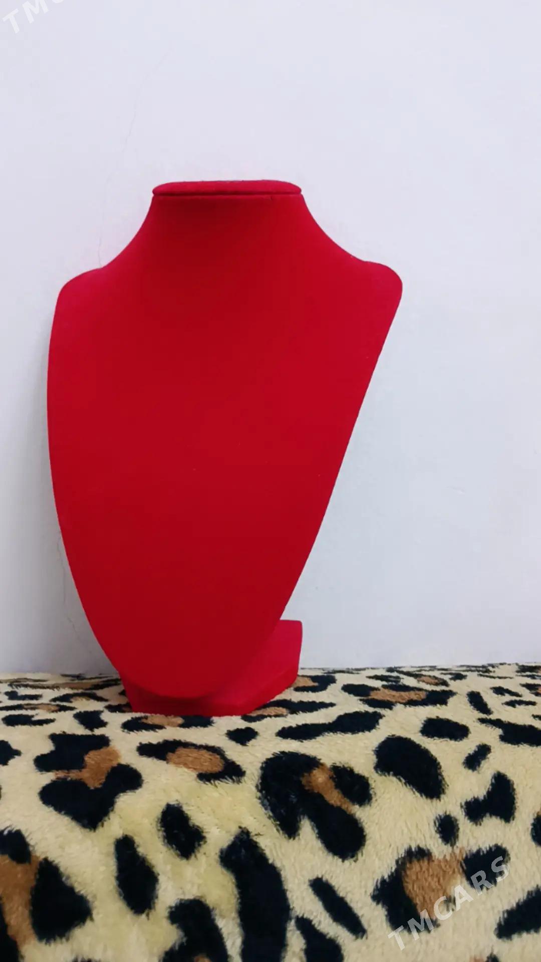 gyzyl manken - 1 mkr - img 1