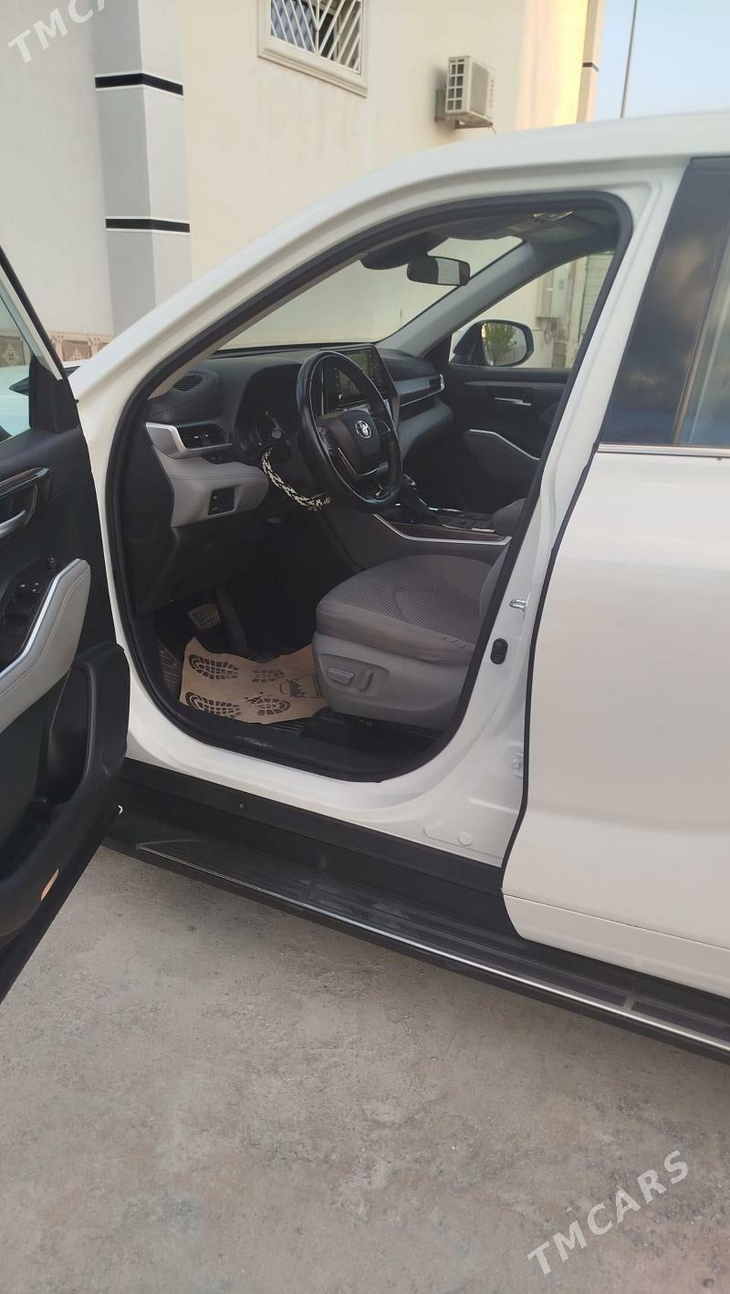 Toyota Highlander 2021 - 540 000 TMT - Täze zaman - img 1