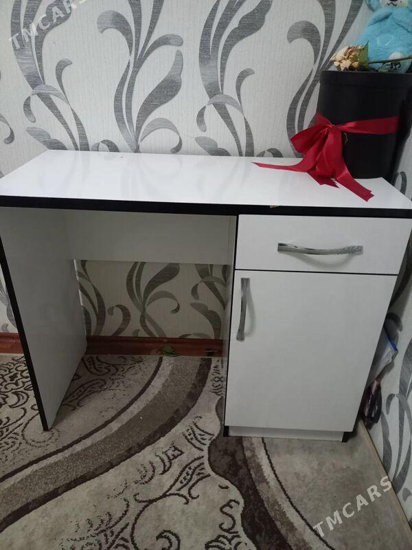 stol - Türkmenbaşy - img 1