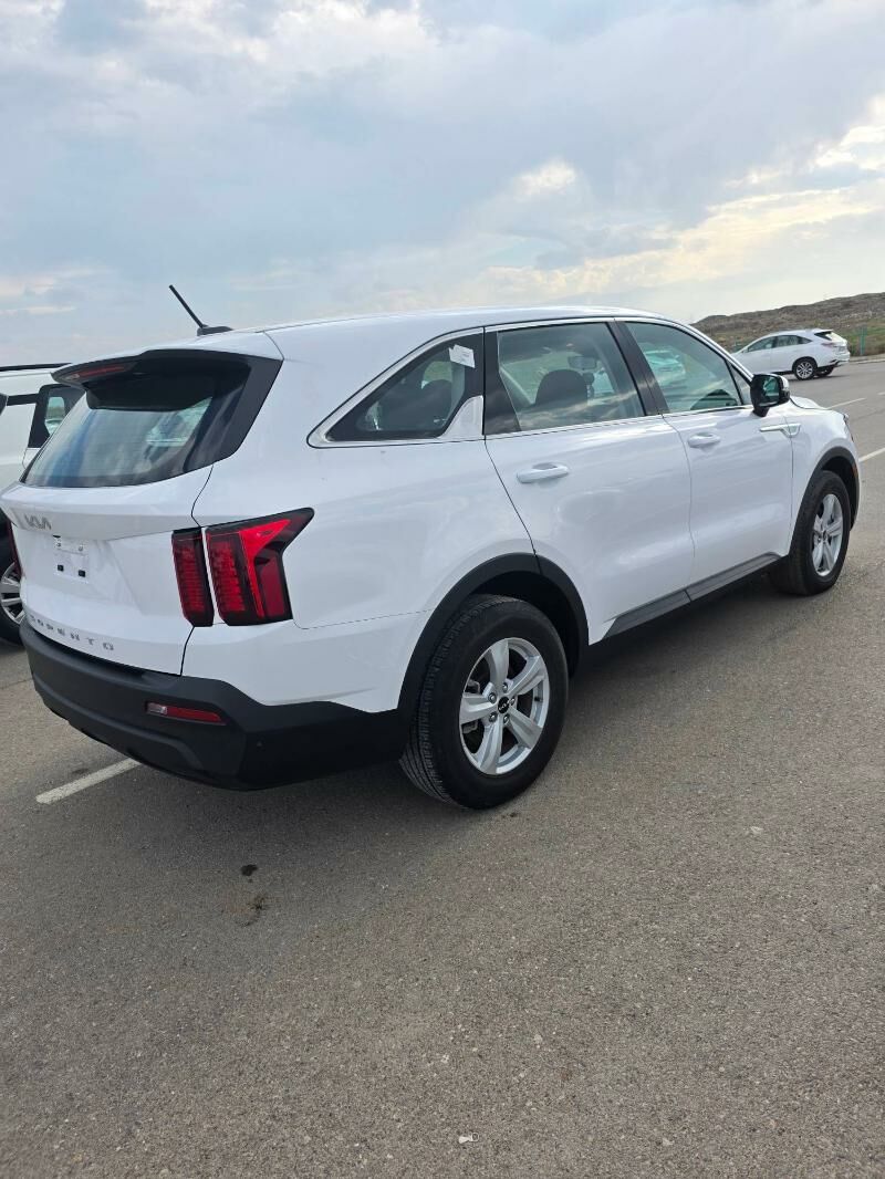kia sorenta 21y 22y yzky fara 4 400 TMT - Aşgabat - img 1
