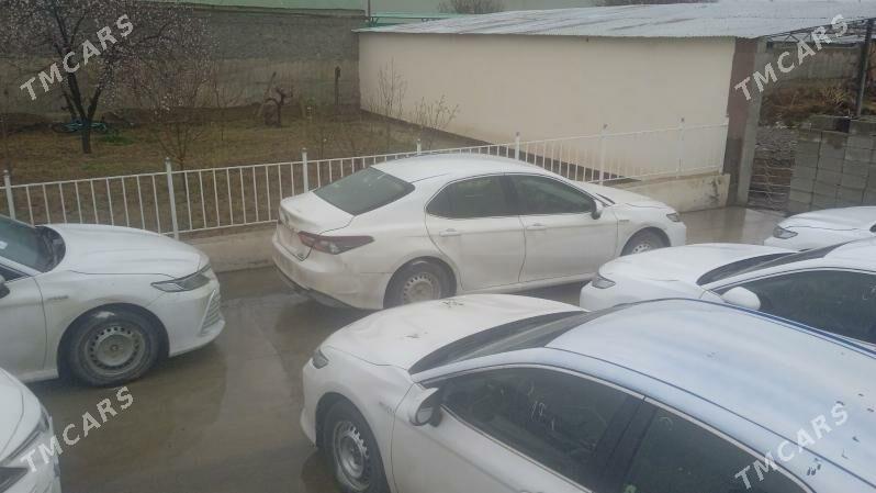 Toyota Camry 2021 - 214 000 TMT - Büzmeýin - img 1