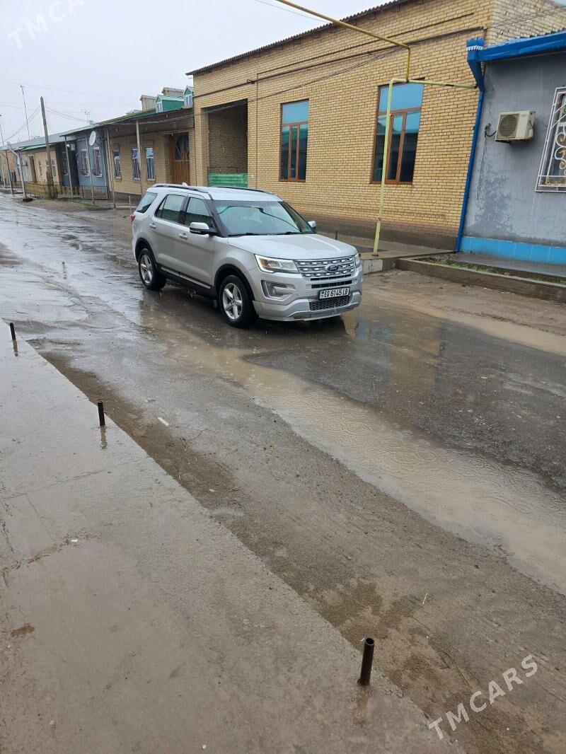 Ford Explorer 2017 - 340 000 TMT - Дянев - img 1