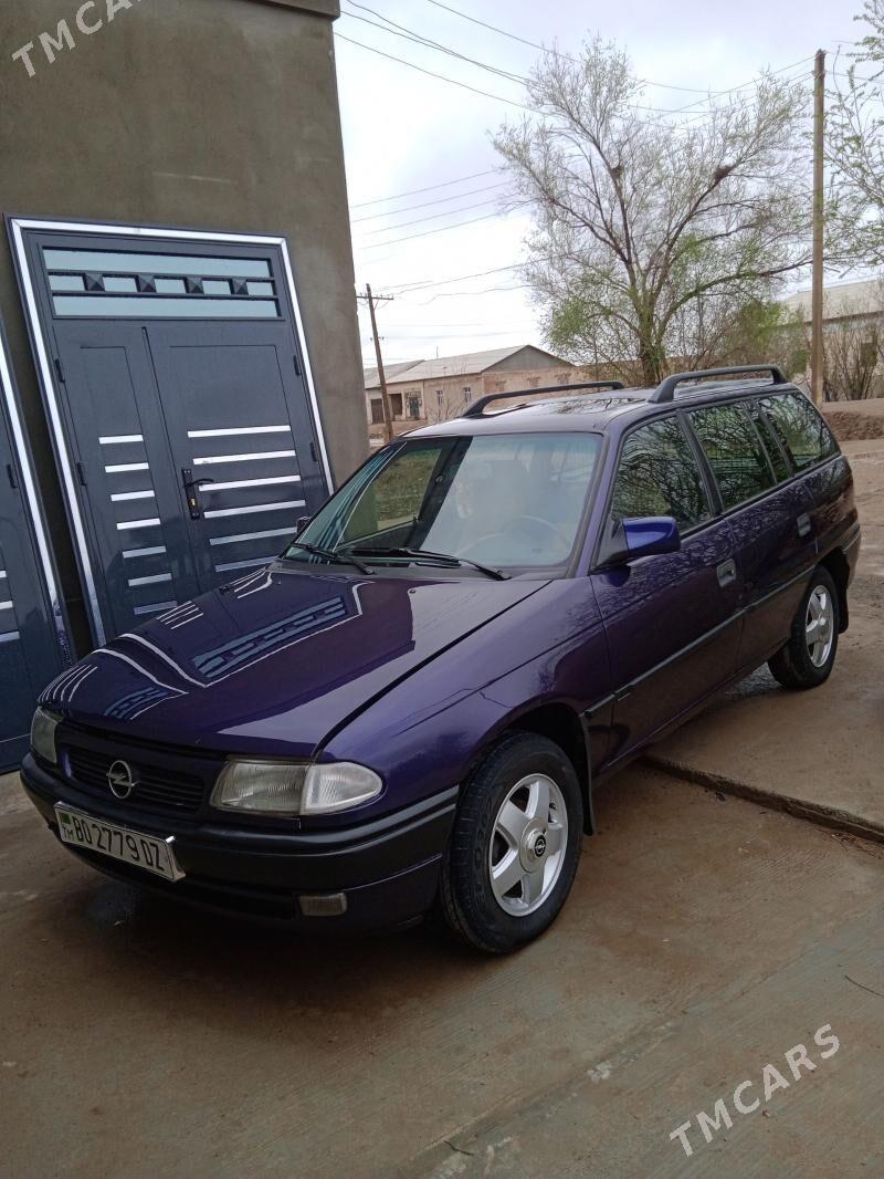 Opel Astra 1994 - 80 000 TMT - Гурбансолтан Едже - img 1