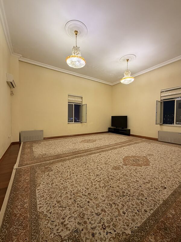 SOWETSKIÝ 12 ETAZ 4 KOMNAT 190 - Sowetskiý köç. (Garaşsyzlyk şaýoly) - img 1