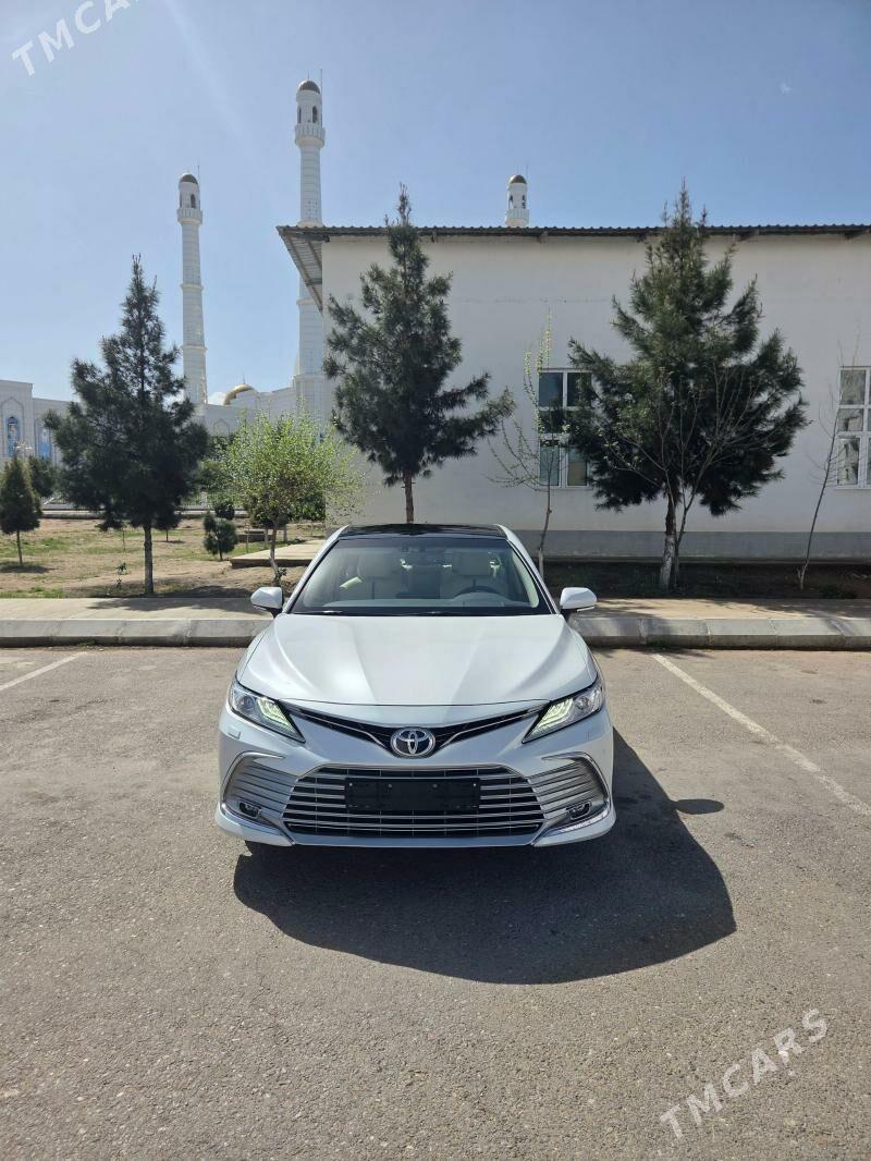 Toyota Camry 2022 - 595 000 TMT - Ашхабад - img 1