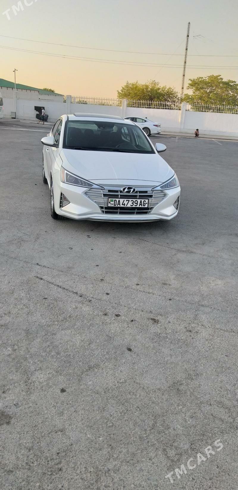 Hyundai Elantra 2020 - 234 000 TMT - Büzmeýin GRES - img 1