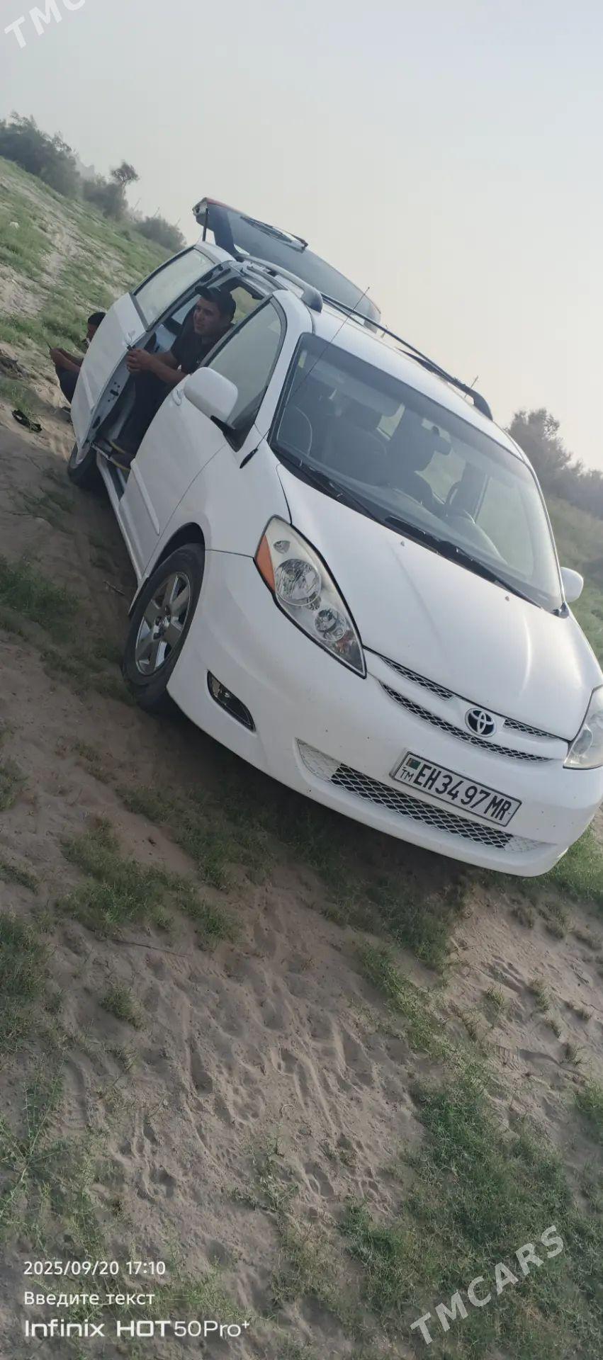 Toyota Sienna 2007 - 300 000 TMT - Mary - img 1