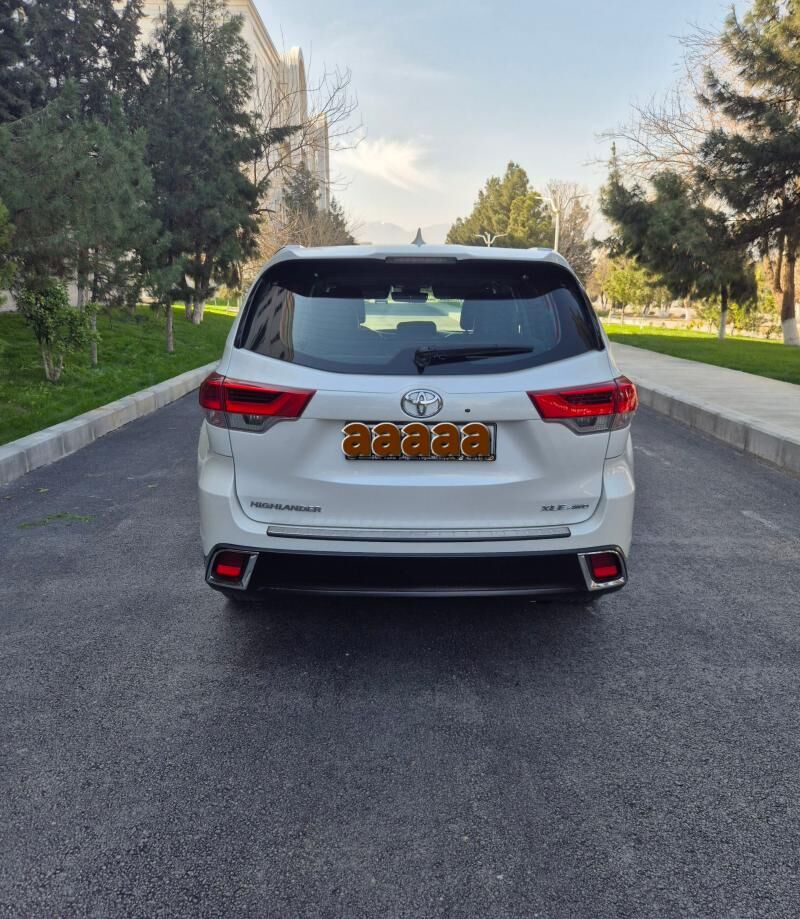 Toyota Highlander 2017 - 520 000 TMT - Aşgabat - img 1