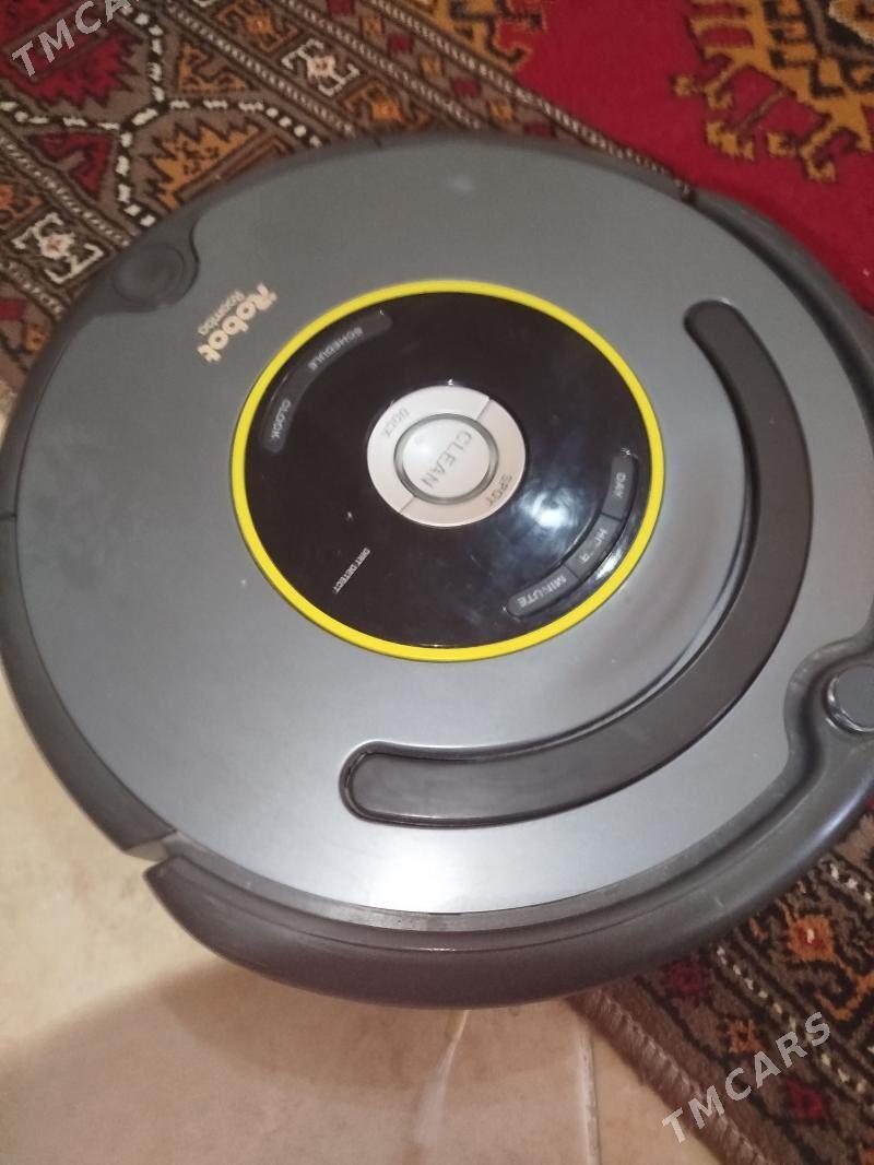 робот полисос - Sowetskiý köç. (Garaşsyzlyk şaýoly) - img 1