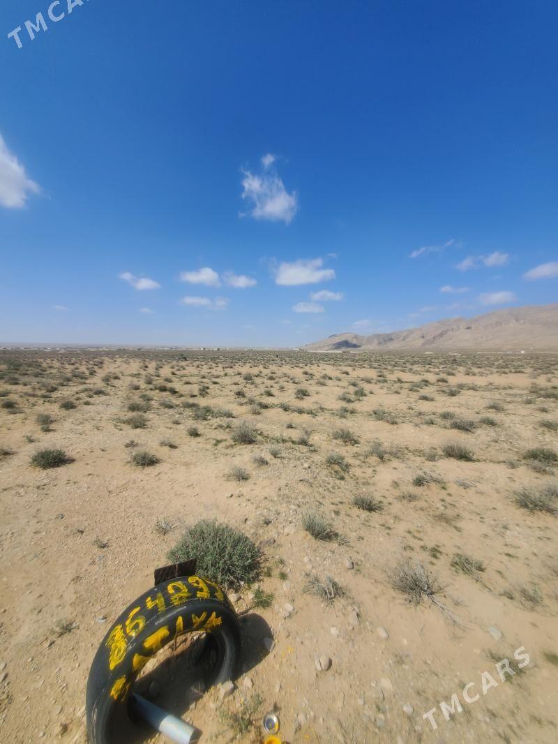 yer - Балканабат - img 1