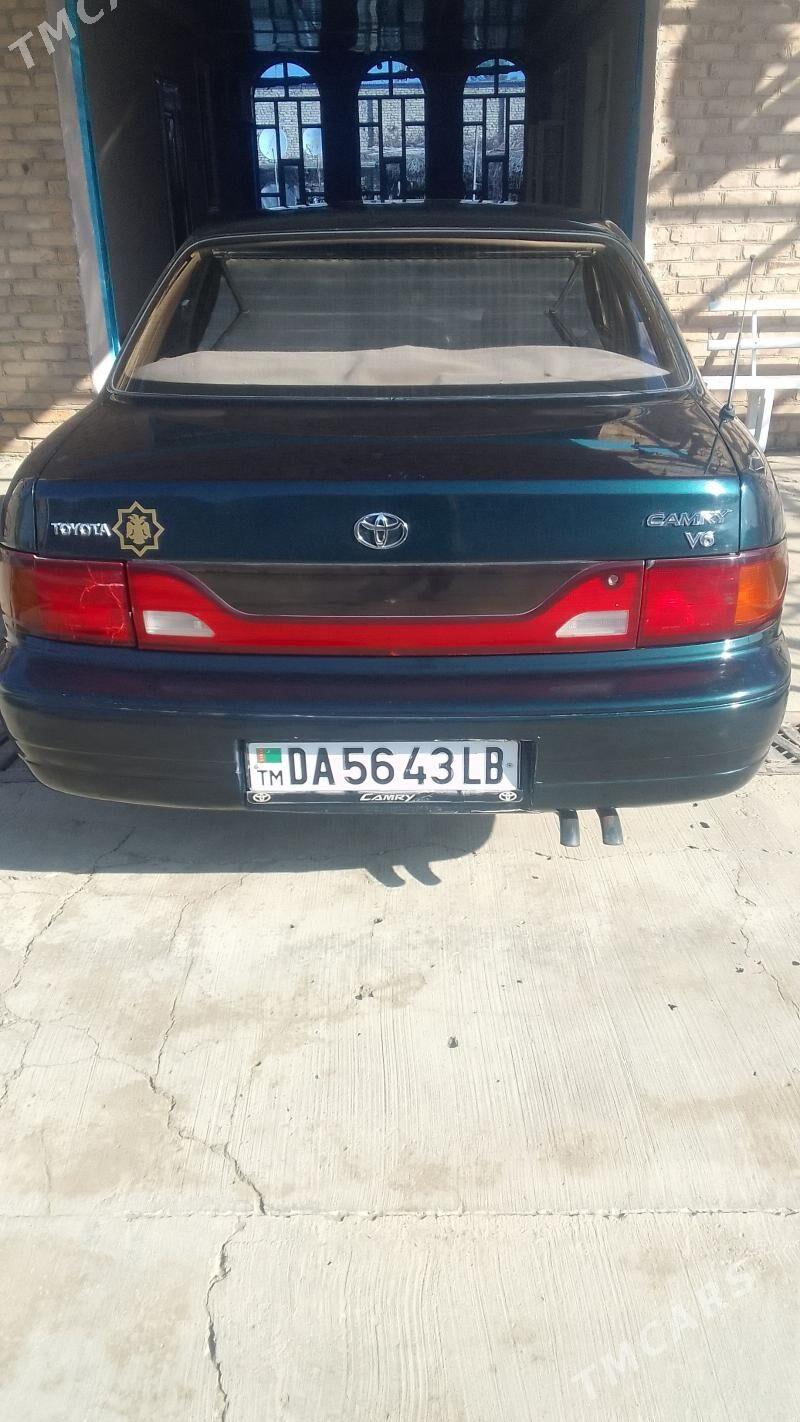 Toyota Camry 1994 - 105 000 TMT - Туркменабат - img 1