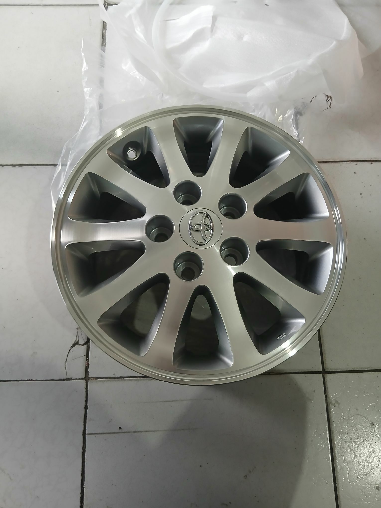 DISGA BROŞGA R15 4 500 TMT - Ашхабад - img 1