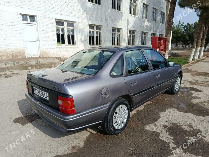 Opel Vectra 1991 - 33 000 TMT - Дянев - img 1