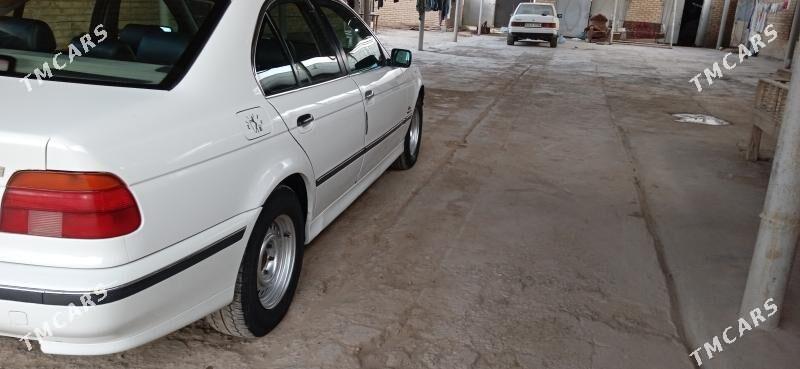 BMW E39 1996 - 90 000 TMT - Сакарчага - img 1