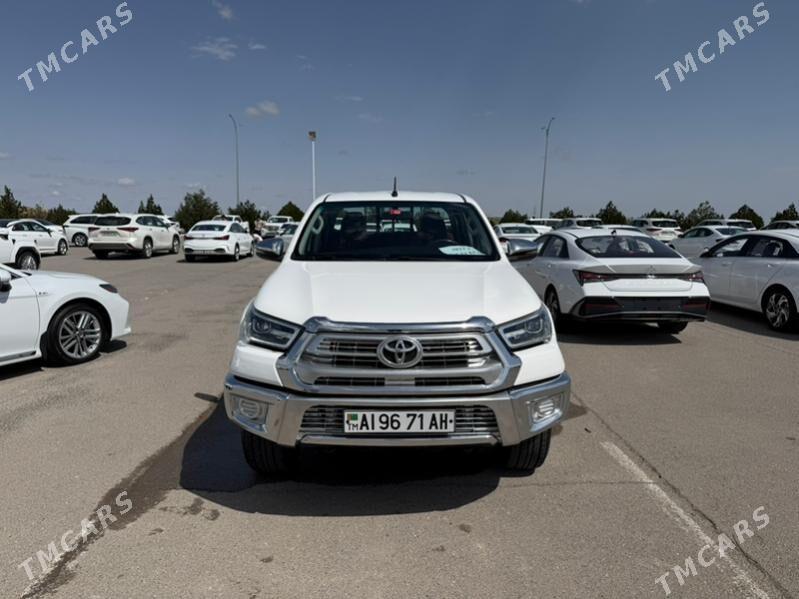 Toyota Hilux 2022 - 530 000 TMT - Aşgabat - img 1