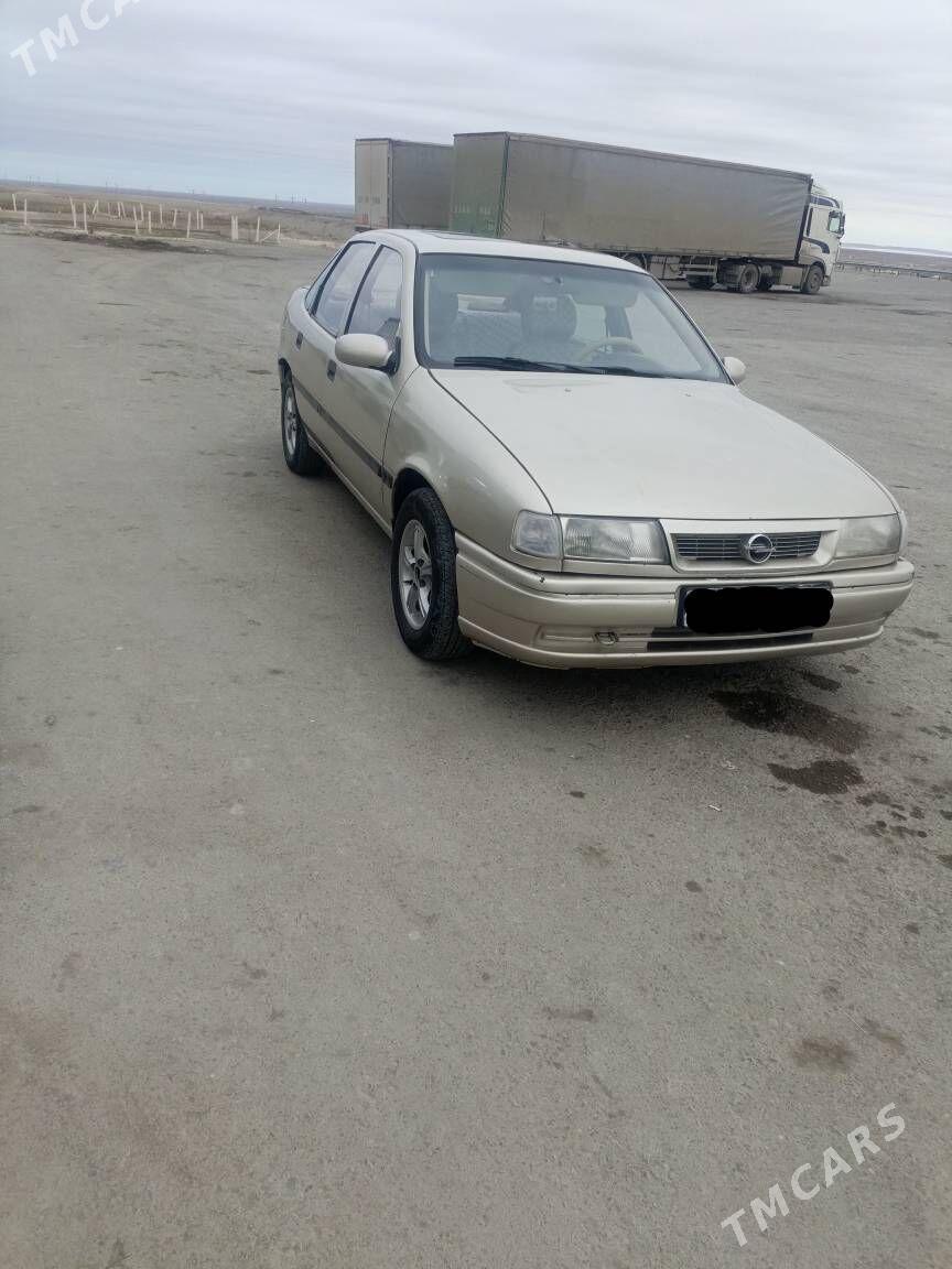 Opel Vectra 1992 - 40 000 TMT - Бахарден - img 1