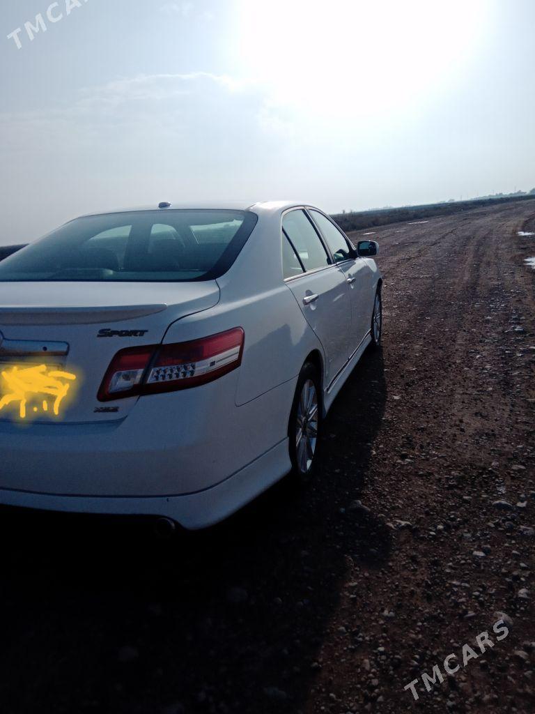 Toyota Camry 2011 - 190 000 TMT - Бабадайхан - img 1