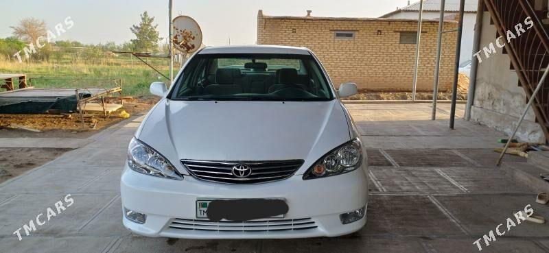 Toyota Camry 2002 - 167 000 TMT - Мары - img 1
